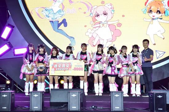 国服首款俯视角MOBA逃杀游戏头号追击定档7月24日上线